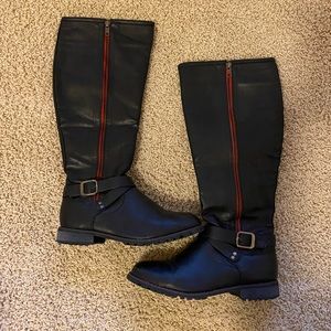 Design by Jacobies Black Boots